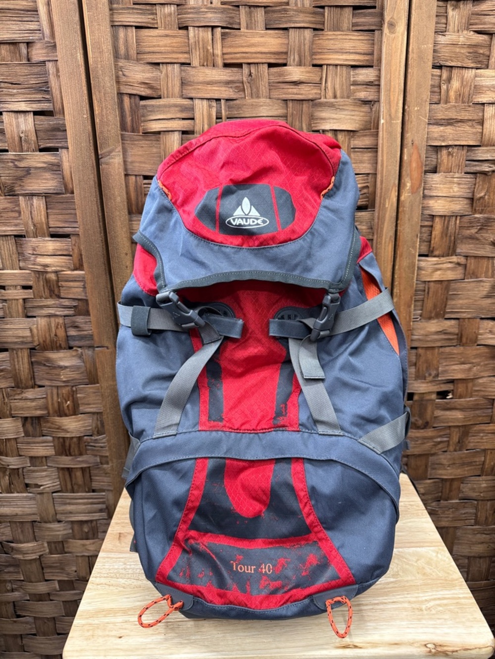 Vaude Tour 40 Red and Gray Men's Hiking Backpack